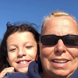 Meet your Posher, Sandy